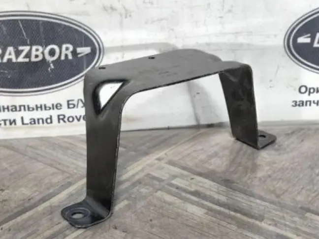 Кронштейн левый  Range Rover Sport 2 L494
