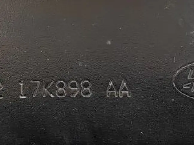 Кронштейн бампера Land Rover Discovery 5 L462