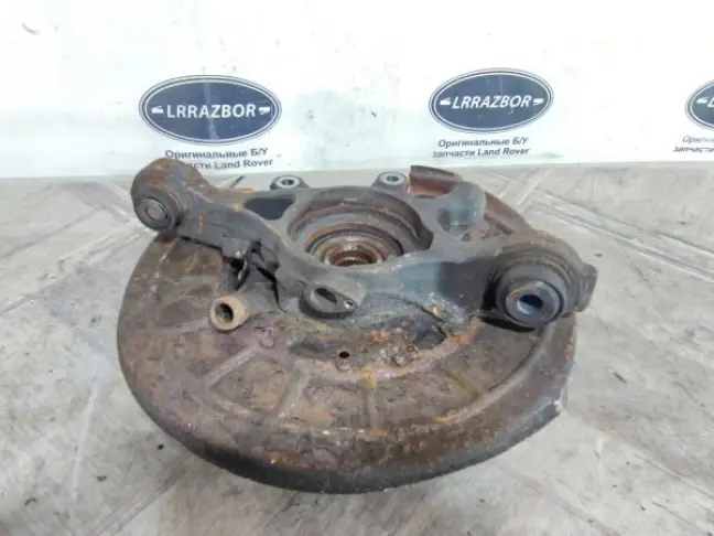 Кулак задний правый Range Rover Sport L320