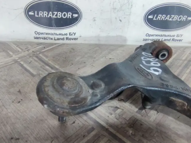 Рычаг передний верхн правый Land Rover Sport L320