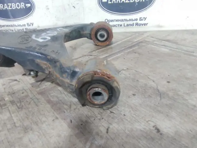 Рычаг передний верхн правый Land Rover Sport L320