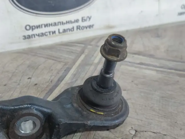Рычаг передний верхний левый Land Rover Sport L320