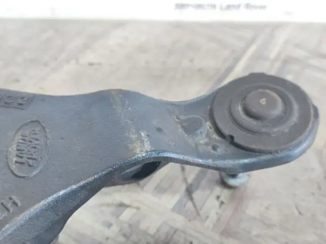 Рычаг передний верхний левый Land Rover Sport L320