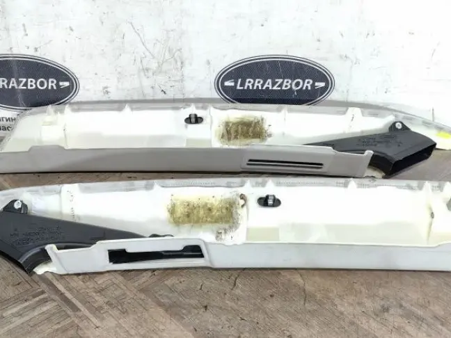 Обшивки стоек передних комплект  Disсovery 5 L462