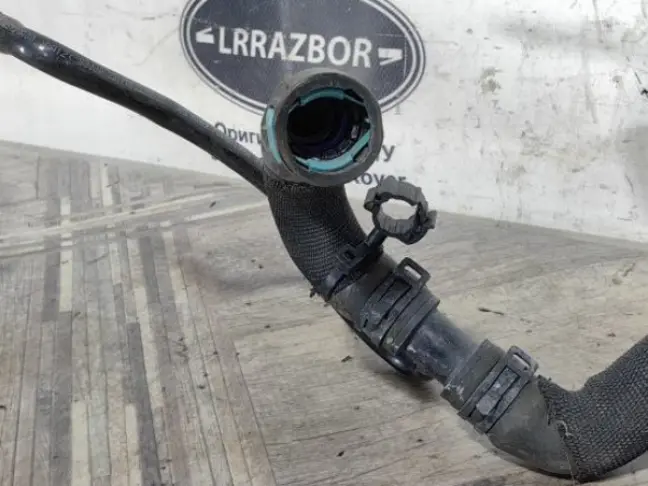 Патрубок охлаждения Range Rover Sport 2 L494