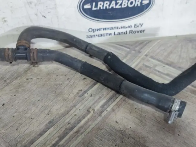 Патрубок охлаждения Range Rover Sport L320 5.0