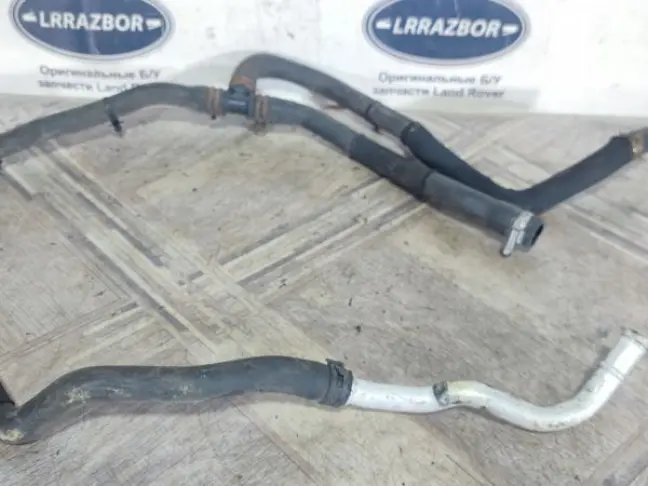 Патрубок охлаждения Range Rover Sport L320 5.0