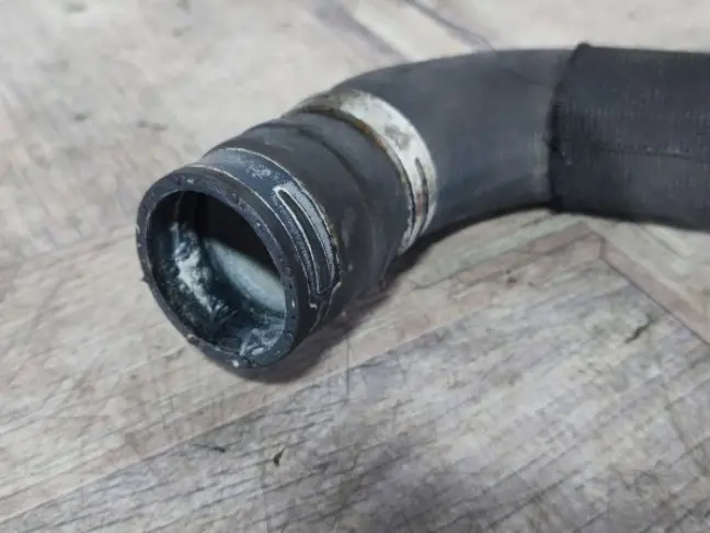 Патрубок Land Rover Range Rover Sport L320 5.0