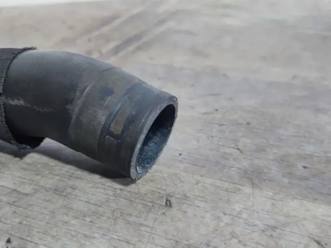 Патрубок Land Rover Range Rover Sport L320 5.0