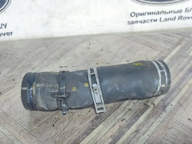 Патрубок Land Rover Range Rover Sport L320 5.0