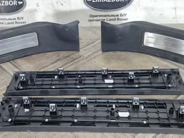 Накладка порога внутренняя Disсovery 5 L462