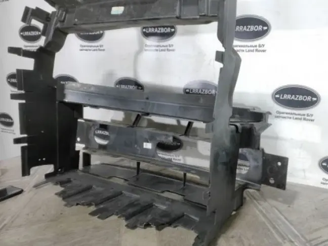 Диффузор радиатора Range Rover 4 L405