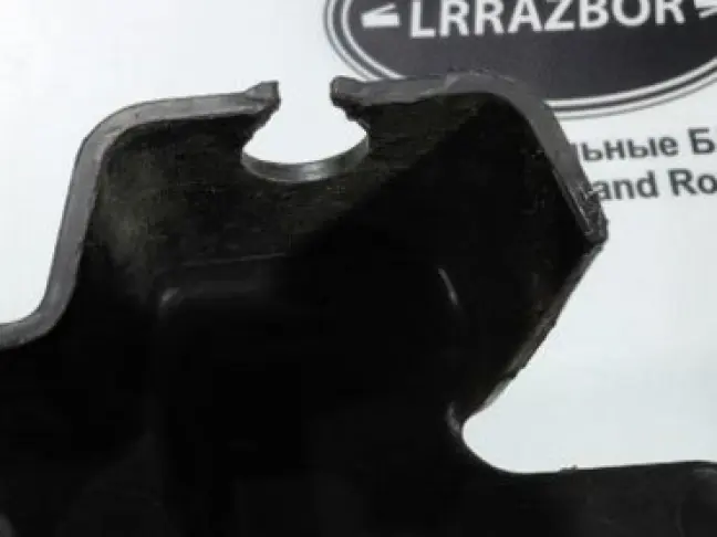 Диффузор радиатора Range Rover 4 L405