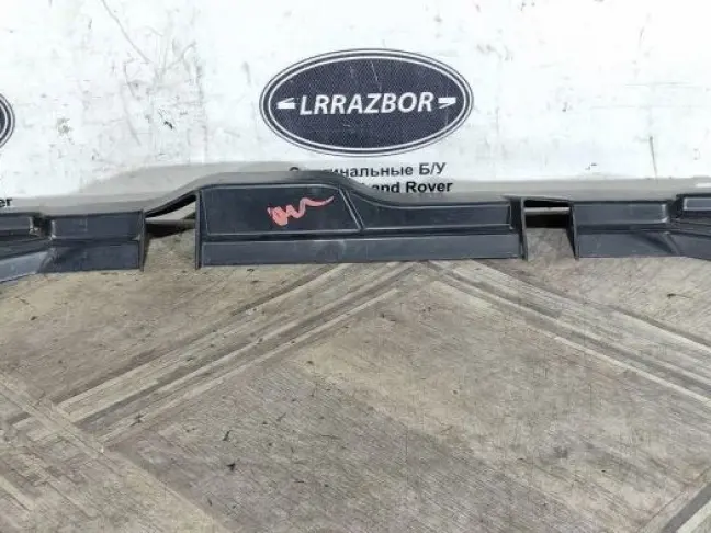 Кронштейн радиатора  Disсovery 5 L462