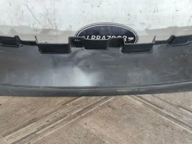 Диффузор радиатора Land Rover Disсovery 5 L462