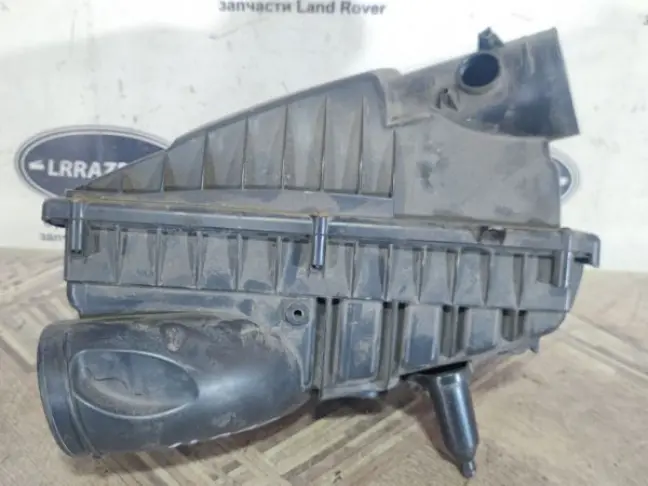 Корпус воздушного фильтра правый Range Rover L320