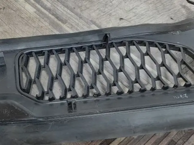 Обшивка багажника правая  Disсovery 5 L462