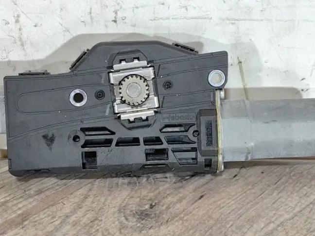 Моторчик люка  Disсovery 5 L462