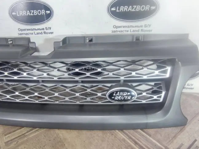 Решетка радиатора Range Rover Sport L320