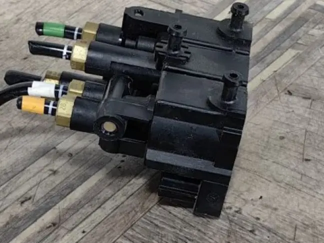 Блок клапанов задний Range Rover Sport 2 L494