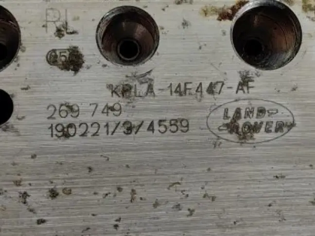 Блок управления ABS  Disсovery 5 L462