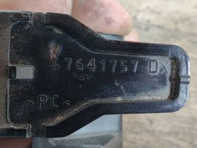 Кронштейн фары правый Range Rover Sport 2 L494