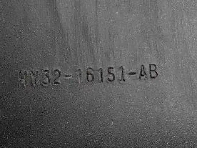 Кронштейн крыла переднего левого  Disсovery 5 L462