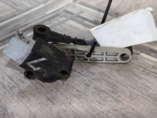 Датчик положения кузова передний RRS L320 рест