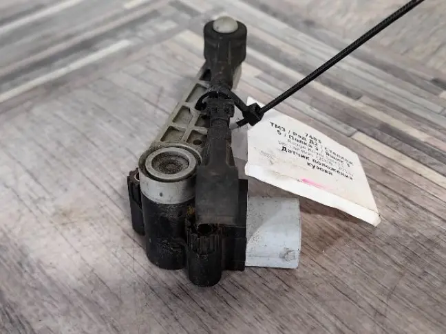 Датчик положения кузова передний RRS L320 рест