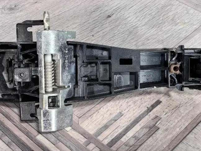 Ручка двери передняя правая Range Rover Sport L320