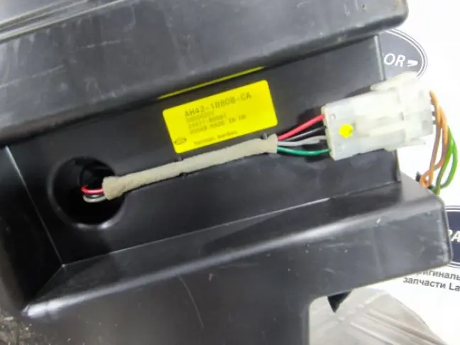 Музыка Хармон Лоджик 7 HD Range Rover 3 L322 09-12: фото #3