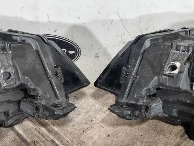 Фары комплект  Range Rover Disсovery 5 L462