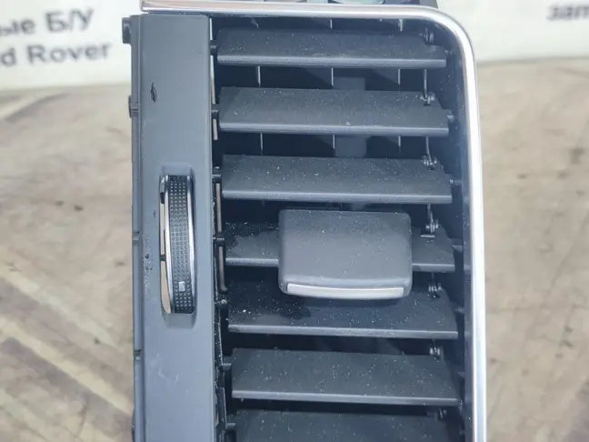 Дефлектор воздуховода  Range Rover Sport 2 L494