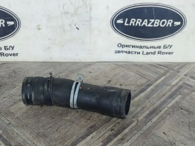 Патрубок охлаждения Range Rover 3 L322 5.0