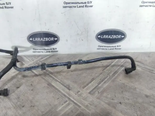 Патрубок системы охлаждения Range Rover 3 L322 5.0