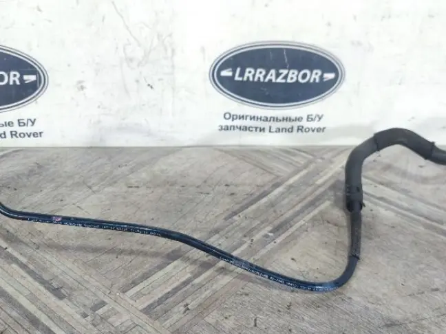 Патрубок системы охлаждения Range Rover 3 L322 5.0