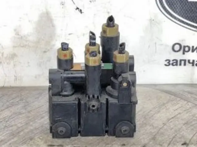 Блок клапанов Range Rover Sport 2 L494