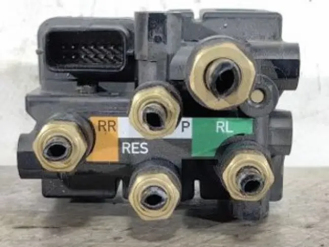 Блок клапанов Range Rover Sport 2 L494