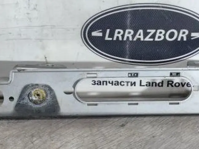 Кронштейн крыла правый  Range Rover Sport 2 L494