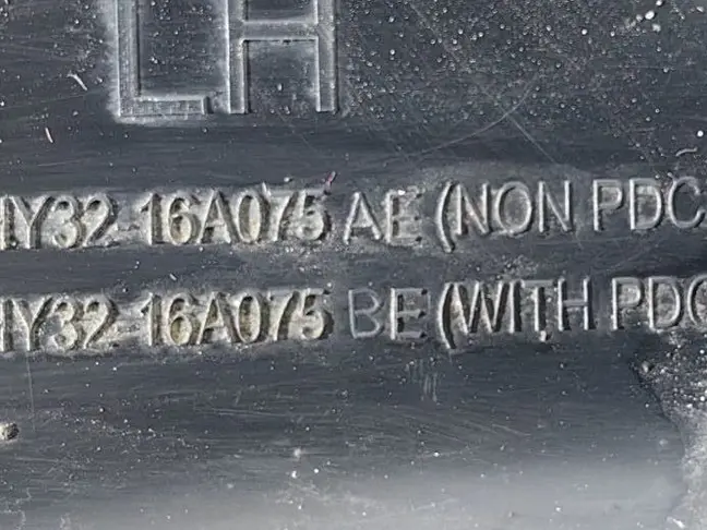 Молдинг крыла левый с датчиком Discovery 5 L462