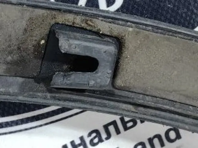 Молдинг крыла левый с датчиком Discovery 5 L462