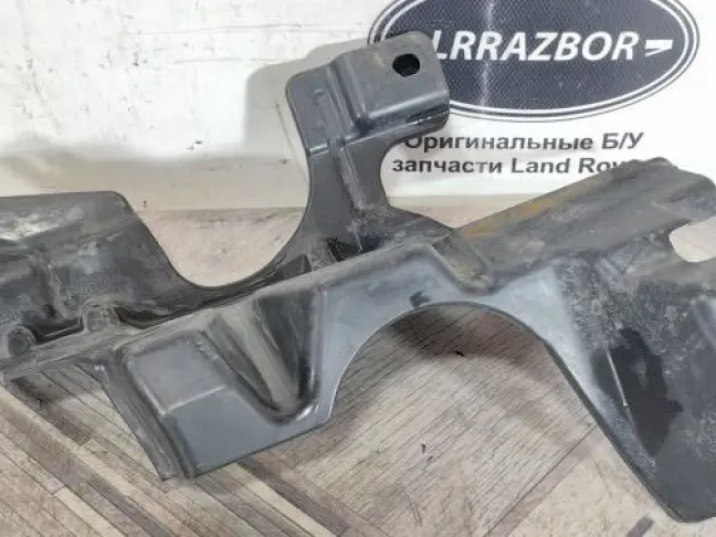Пыльник двигателя левый Range Rover Sport 2 L494