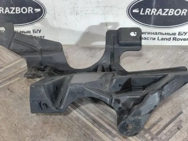 Пыльник двигателя левый Range Rover Sport 2 L494