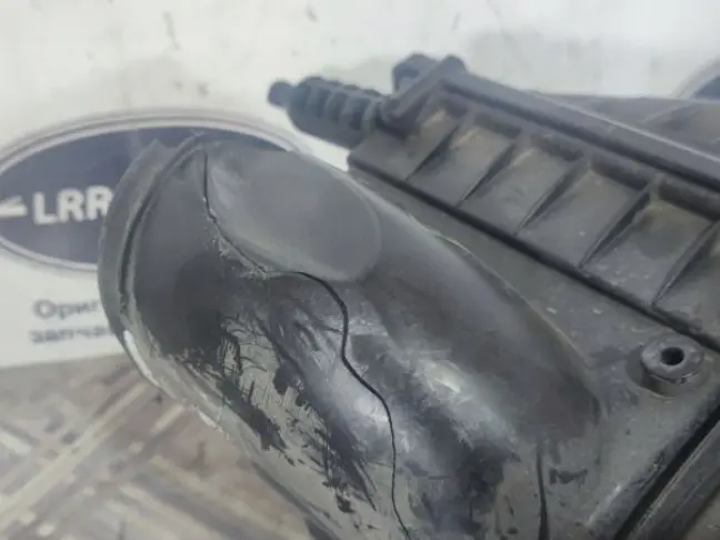 Корпус воздушного фильтра правый Range Rover L322