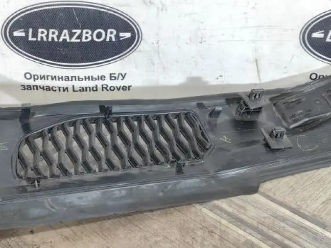 Обшивка багажника левая Discovery 5 L462