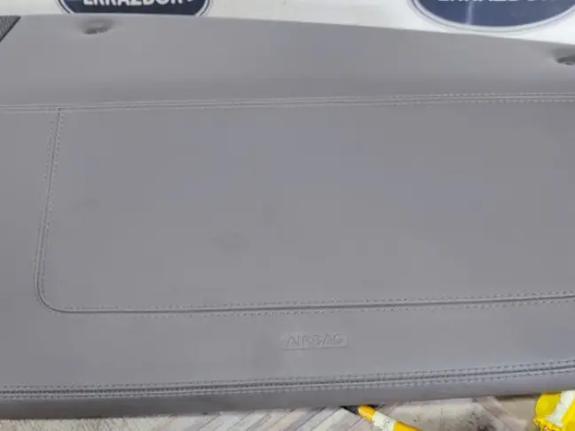 Торпедо с подушкой шоколад Range Rover L322 07-12