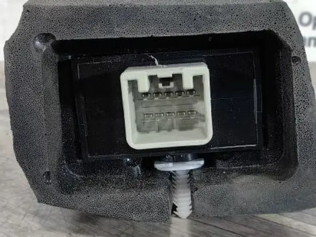 Блок подавления радиопомех Range Rover Sport L494