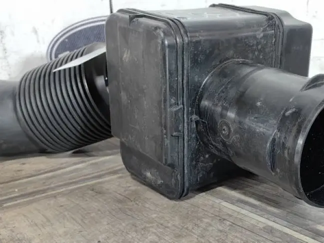 Патрубок воздушный  Range Rover Sport 2 L494