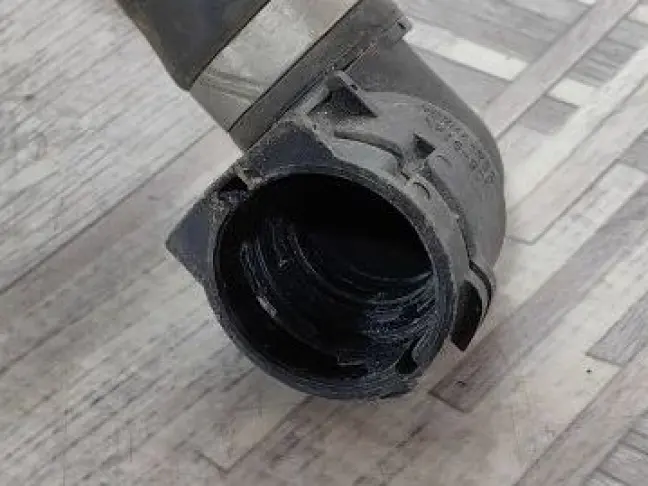 Патрубок охлаждения Range Rover Sport 2 L494