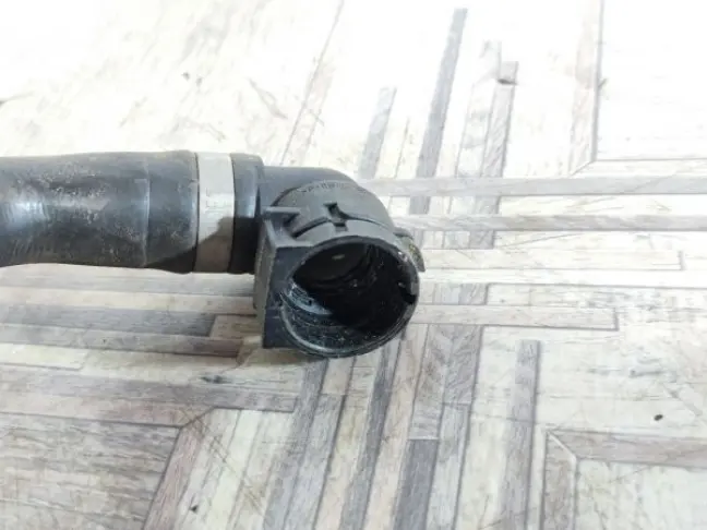 Патрубок охлаждения Range Rover Sport 2 L494